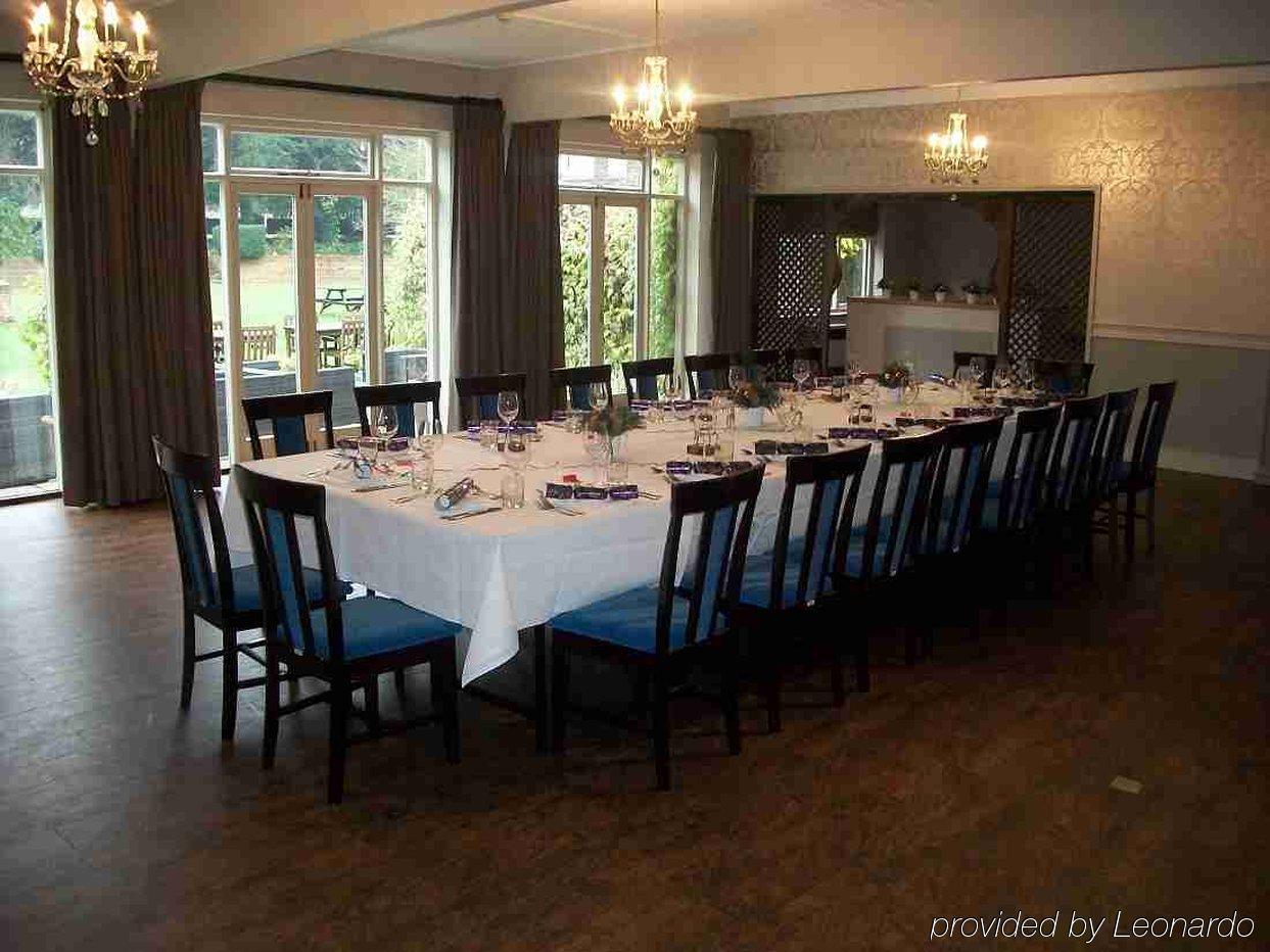 Elephant Hotel Pangbourne Buitenkant foto