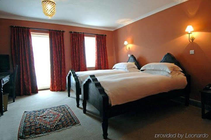Elephant Hotel Pangbourne Buitenkant foto